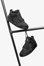 Black cats - Vault Deals