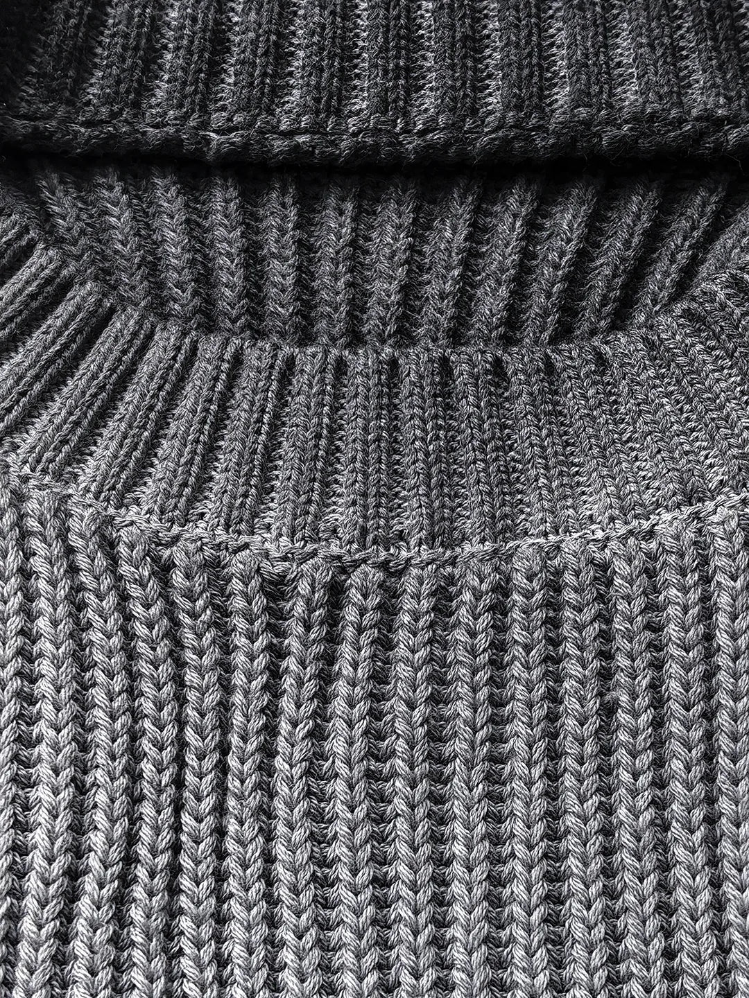 Mobius Liquid Silver Knit - Vault Deals