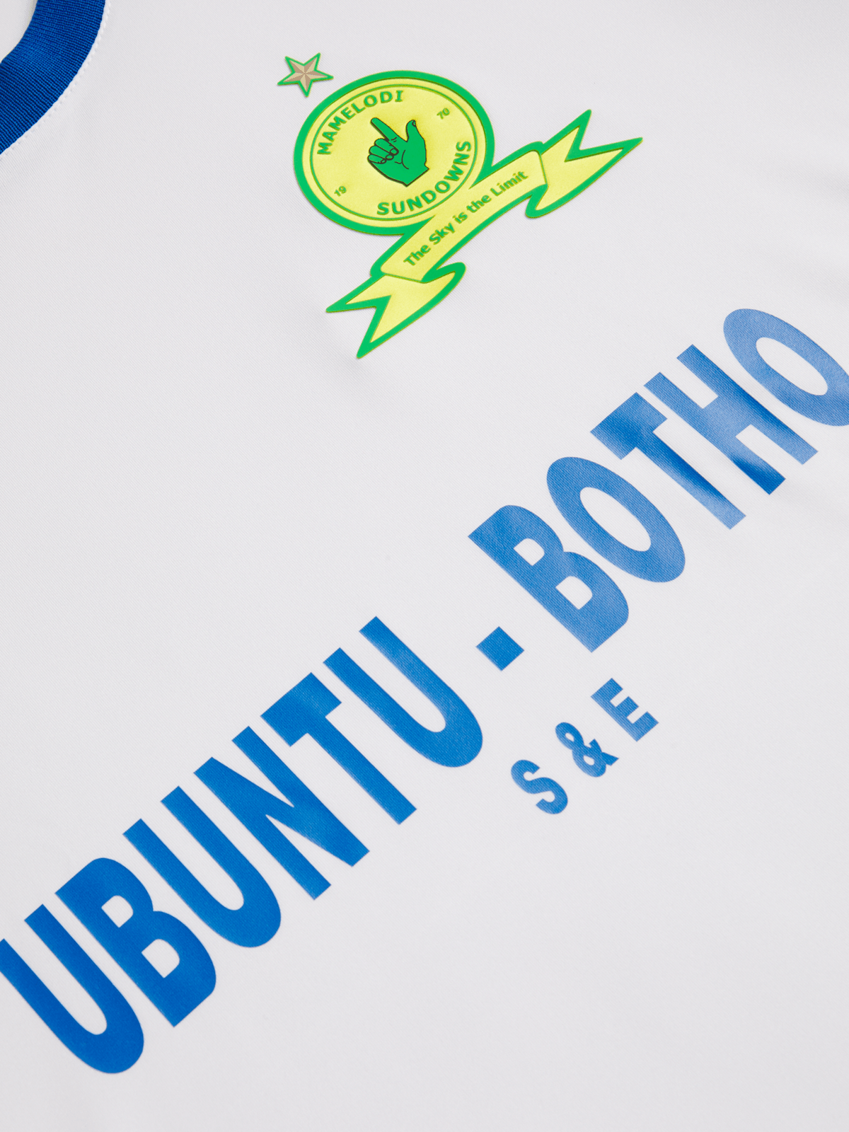 Mamelodi sundowns kit - VAULT DEALS