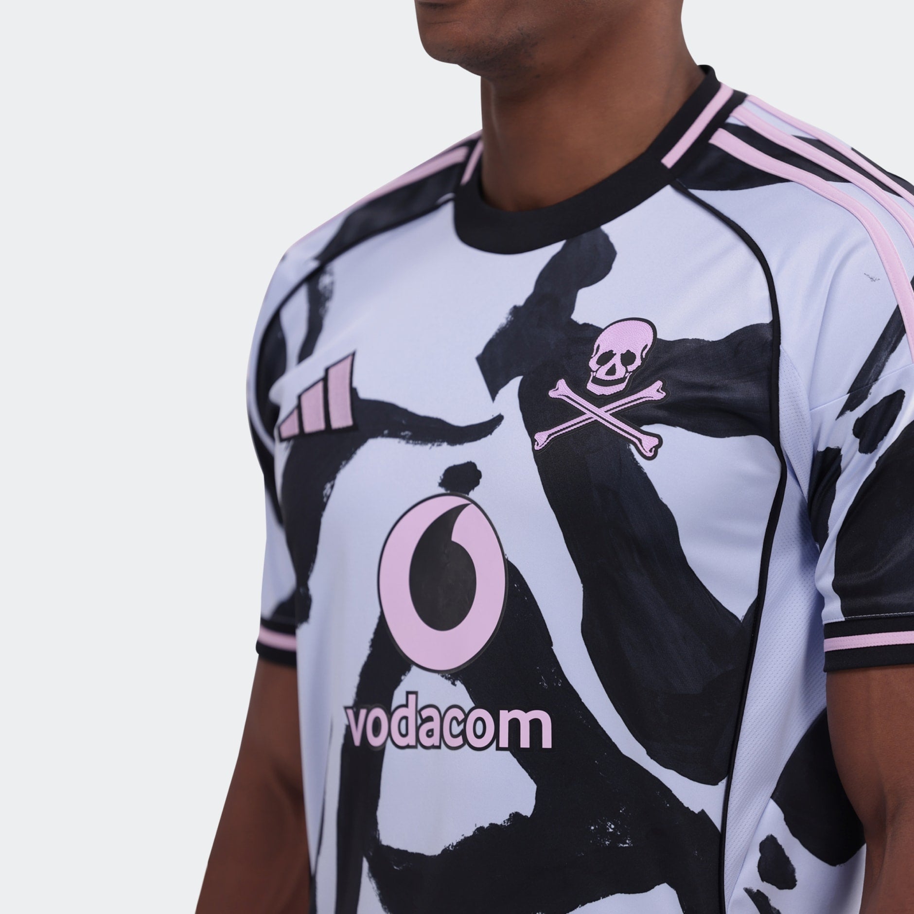 Orlando pirates kit - VAULT DEALS