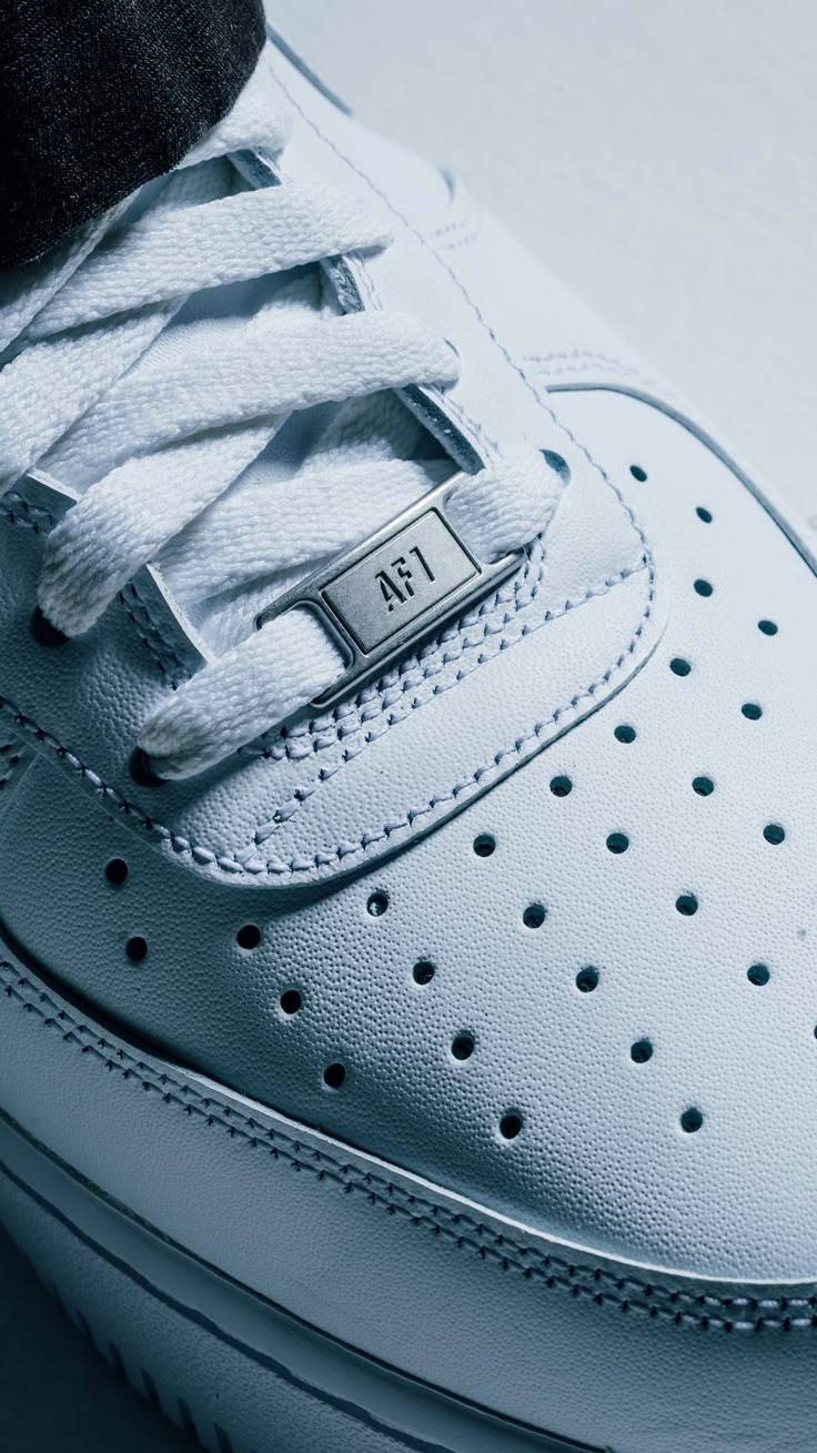 Any 2 Pairs : (Black + White)