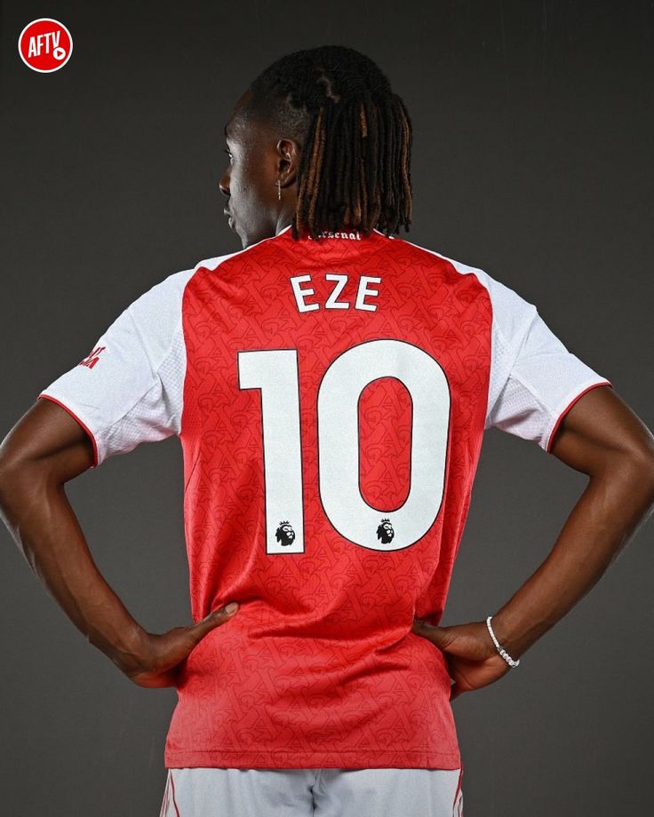 Arsenal home kit