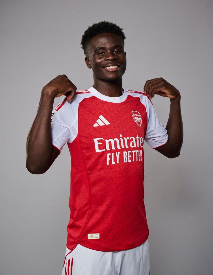 Arsenal home kit