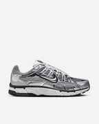 Vault P6 Runner 'Metallic Silver' - VAULT DEALS