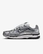 Vault P6 Runner 'Metallic Silver' - VAULT DEALS