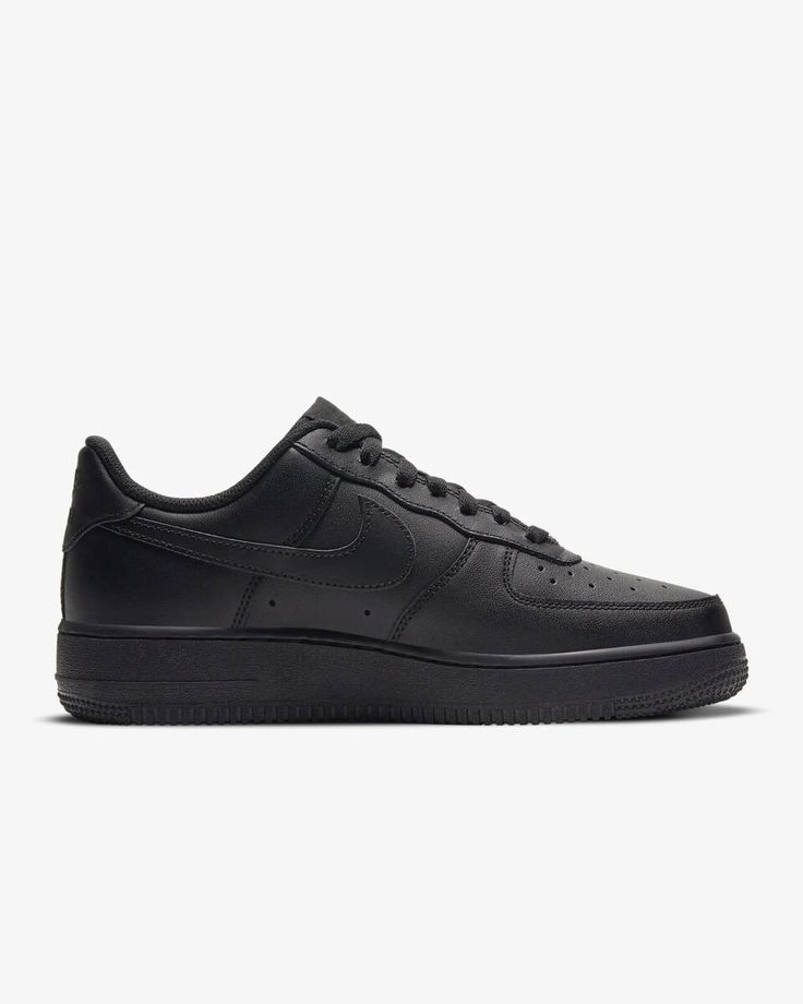 Junior Leather Classic Low Sneakers – White & Black Pack - VAULT DEALS