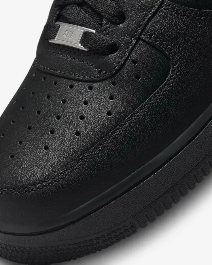 Junior Leather Classic Low Sneakers – White & Black Pack - VAULT DEALS
